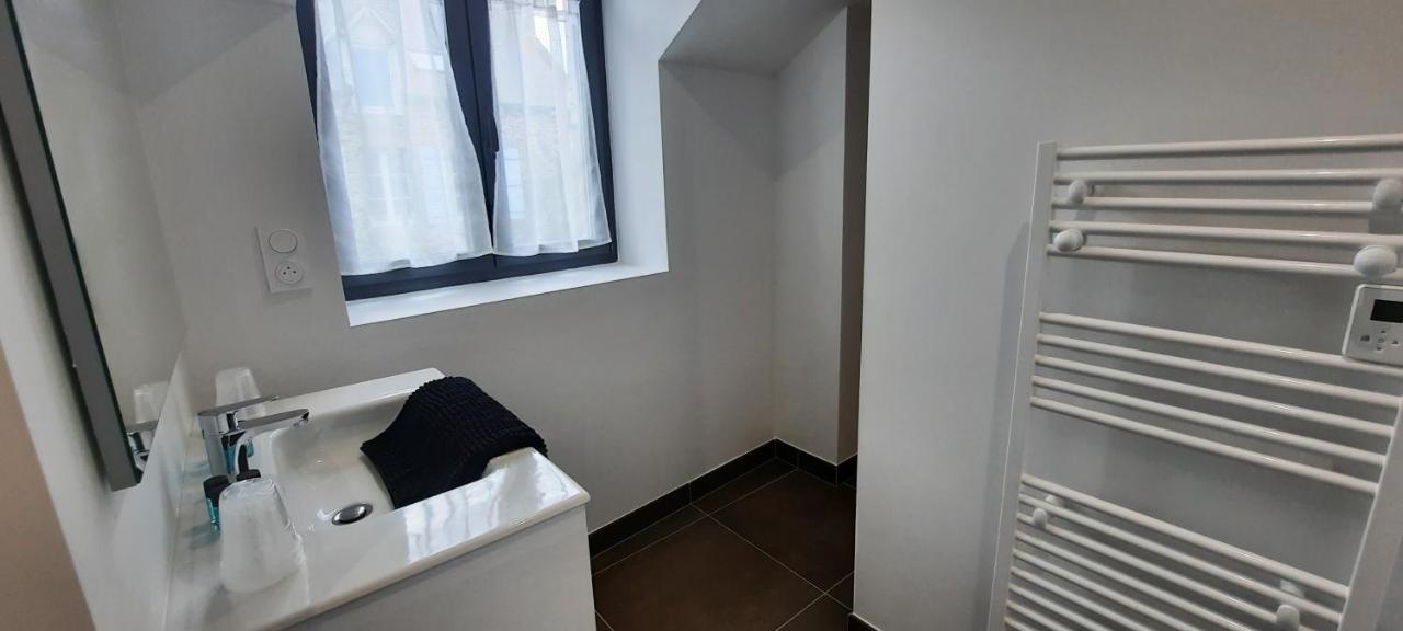 Les Appartements De La B Saint-Benoît-des-Ondes Kültér fotó